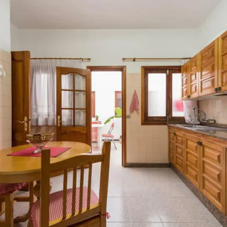 Apartment Big House 16 People *