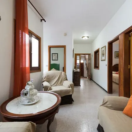 Big House 16 People Apartment *