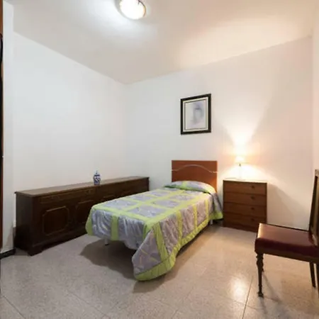 Big House 16 People Apartment